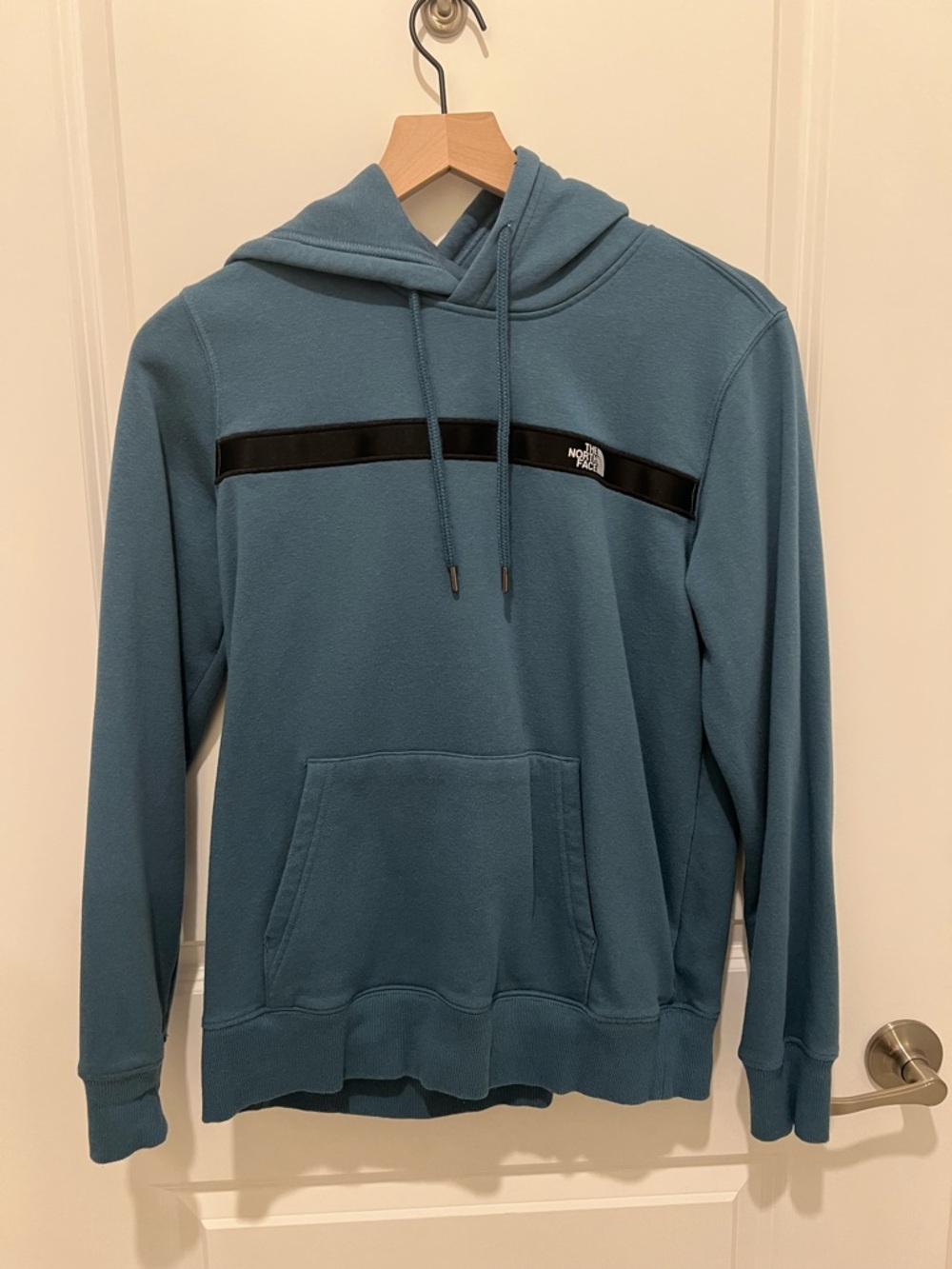 The North Face women’s Teal Pullover Hoodie